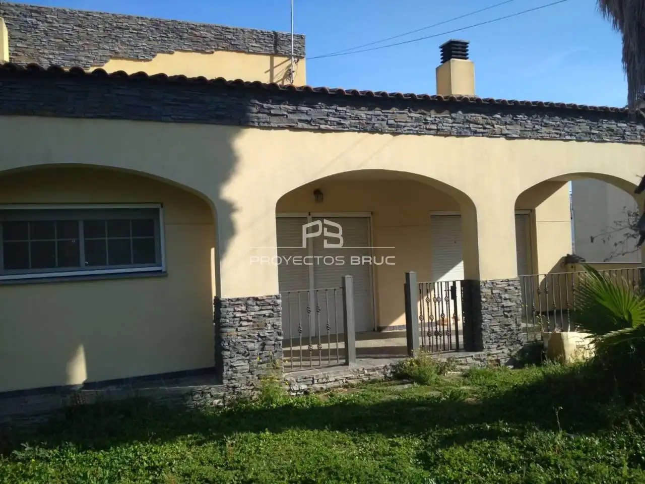 Vista exterior de Casa o chalet en venta en Esparreguera con Jardín privado y Terraza