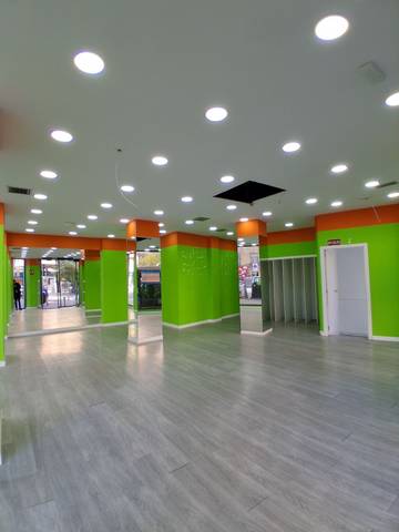 Local comercial en Alquiler en Vallehermoso