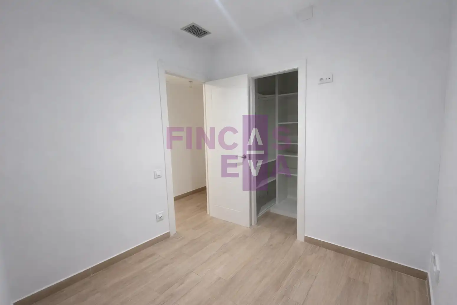 Dormitori de Pis en venda en Barcelona amb Aire condicionat i Calefacció