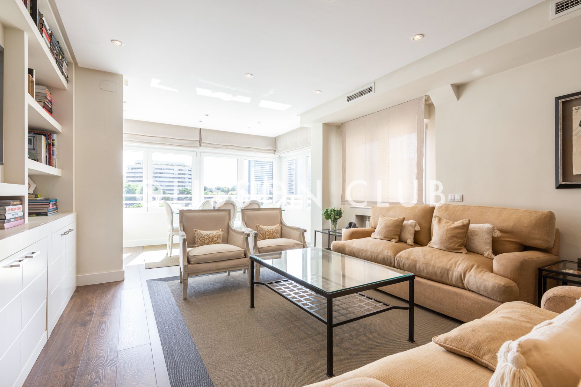 Living room of Flat for sale in  Madrid Capital  with Air Conditioner, Heating and Storage room