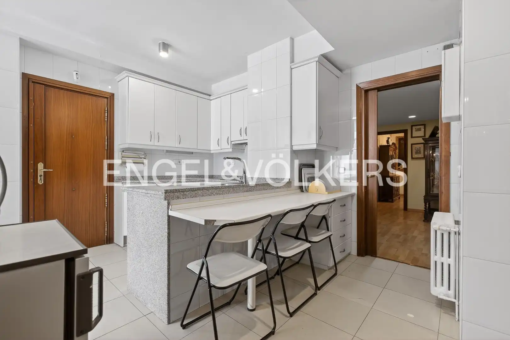 Kitchen of Flat for sale in Sevilla  with Air Conditioner, Heating and Balcony