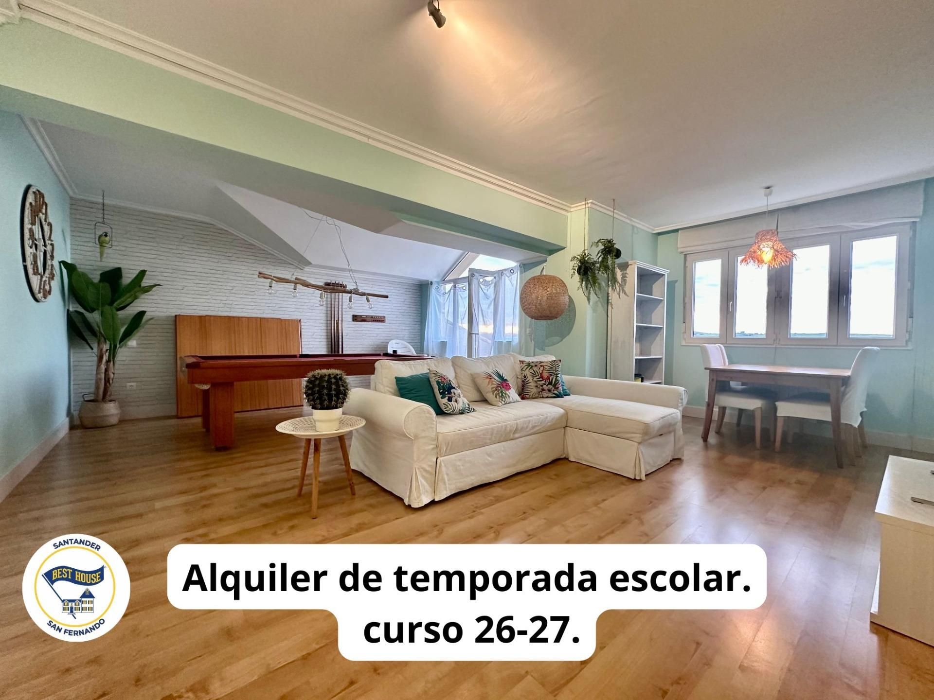 Vista exterior de Piso de alquiler en Miengo con Calefacción, Jardín privado y Parquet
