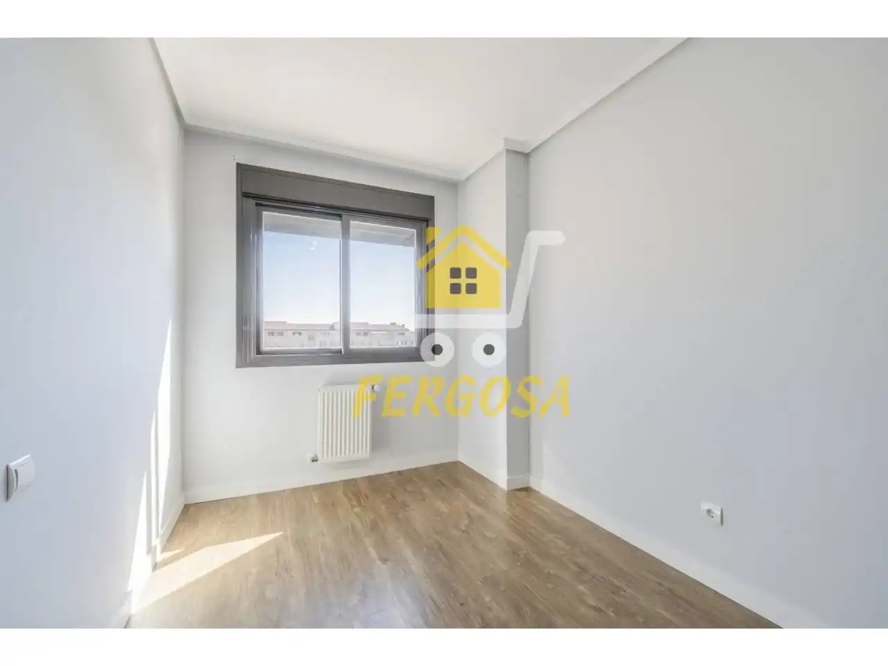 Habitación de Piso en venta en Navalcarnero con Aire acondicionado, Calefacción y Piscina comunitaria