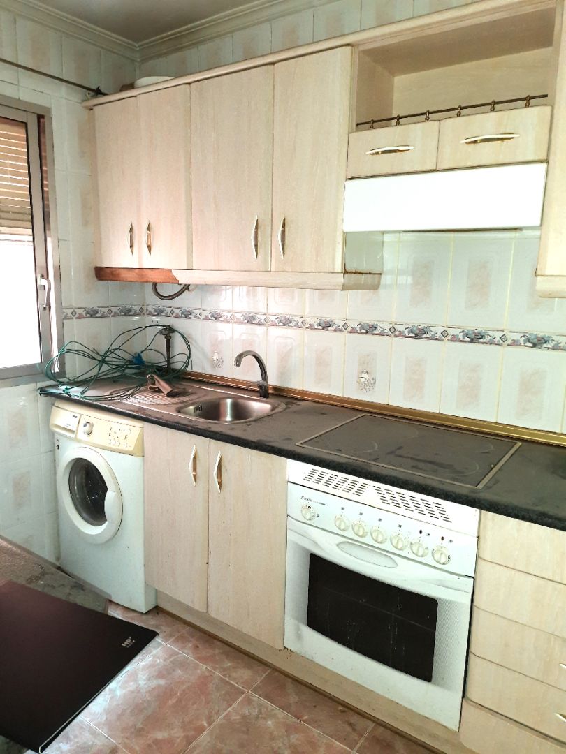 Piso en venta en Calle de Emilio Martín Encinas, Coslada pueblo