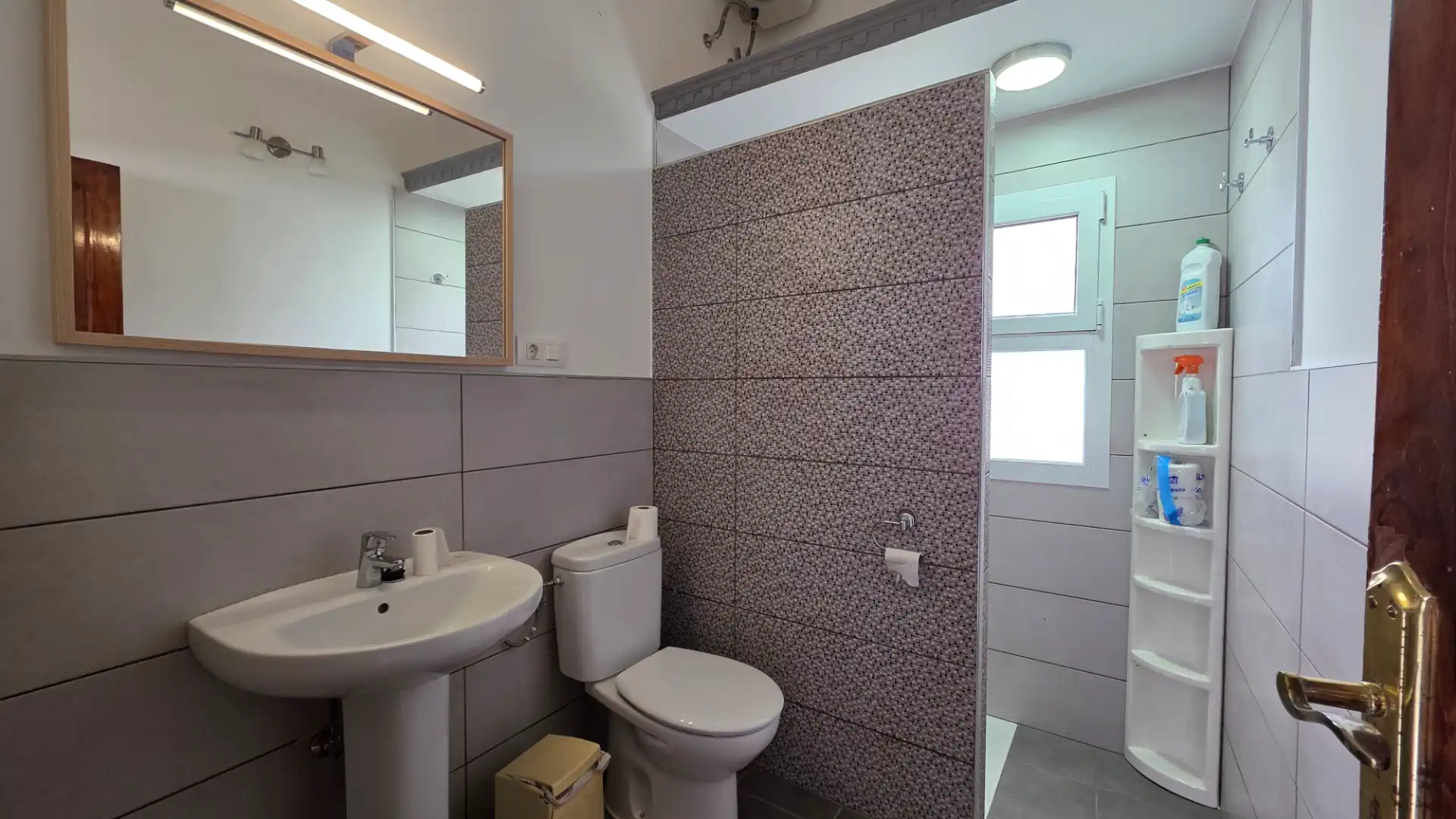 Baño de Edificio en venta en Telde