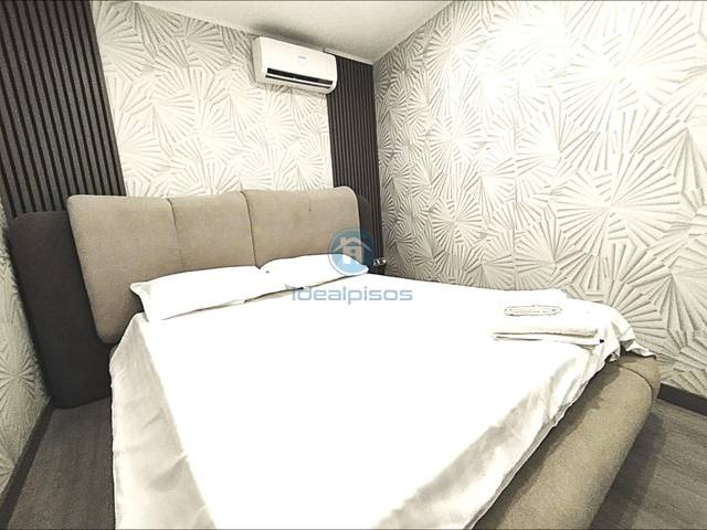 Piso en Venta en Ensanche - Diputación