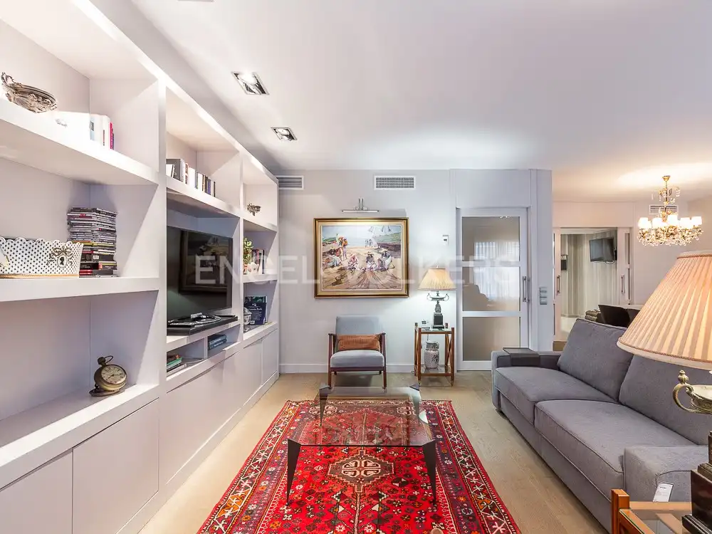Sala d'estar de Pis de lloguer en Valencia amb Aire condicionat, Calefacció i Parquet