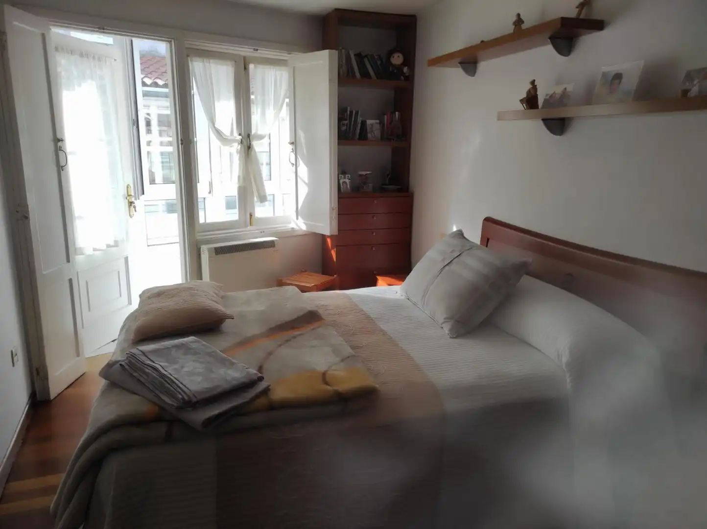 Habitación de Casa o chalet en venta en Santiago de Compostela  con Calefacción