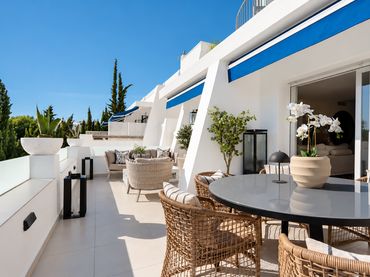 Apartament amb balcó en venda a ACACIAS LAS 23