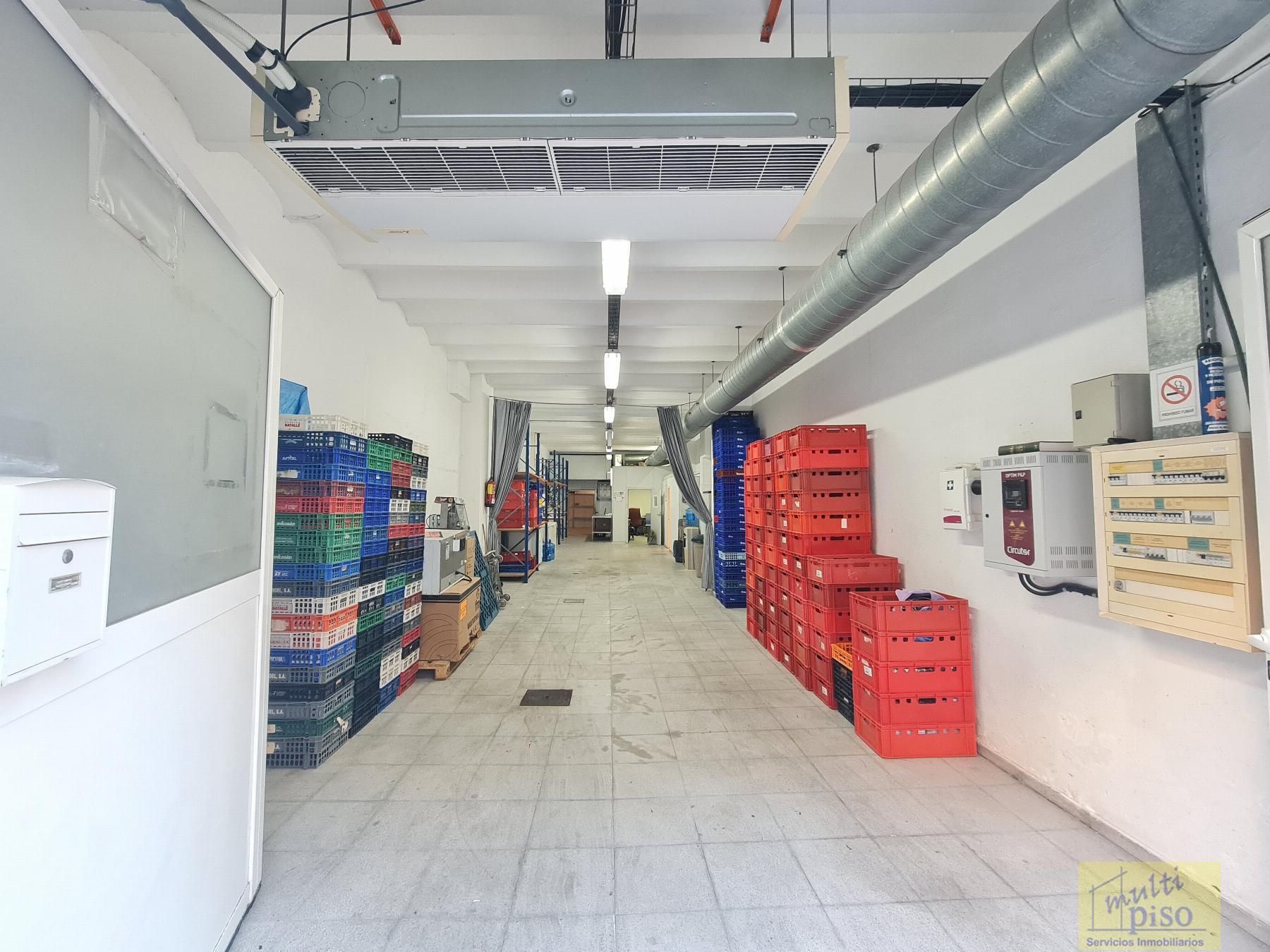 Local en venda en L'Hospitalet de Llobregat amb Aire condicionat