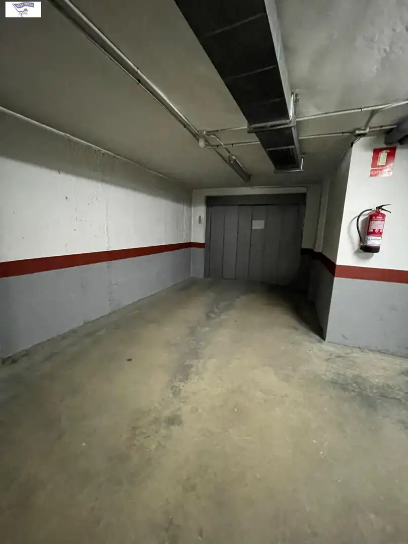 Parking de Apartamento en venta en Albacete con Calefacción, Trastero y Balcón