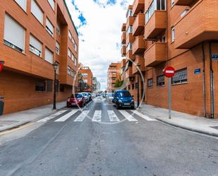 Exterior view of Single-family semi-detached for sale in  Valencia Capital  with Heating, Terrace and Balcony