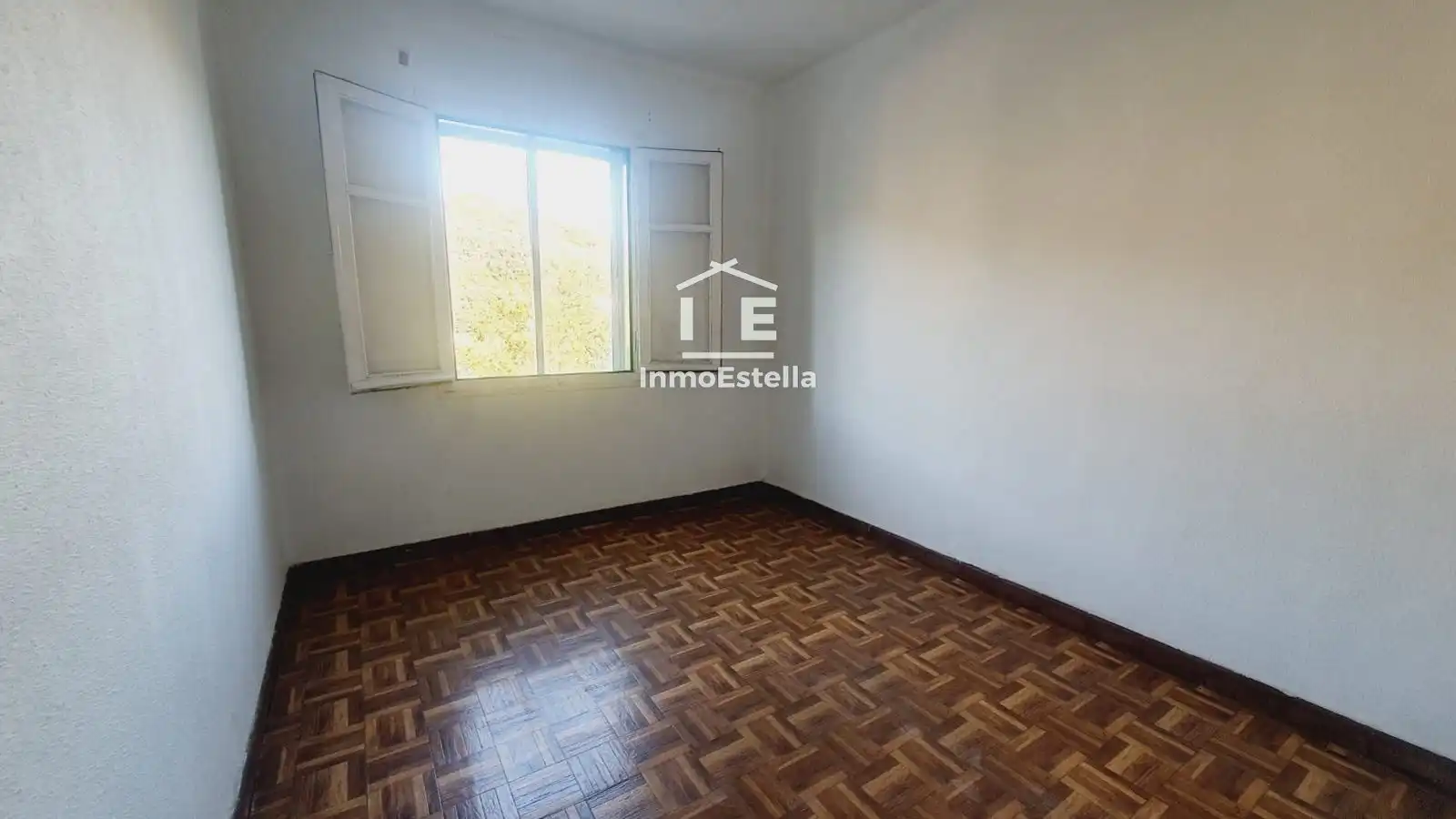Dormitori de Àtic en venda en Estella / Lizarra amb Calefacció