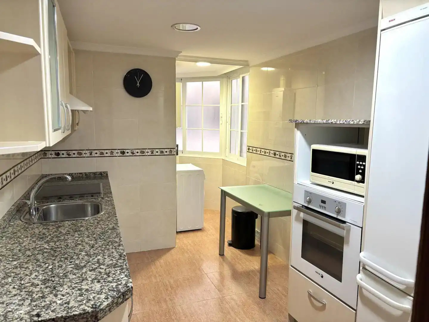 Cocina de Piso para compartir en Carretera de Cádiz