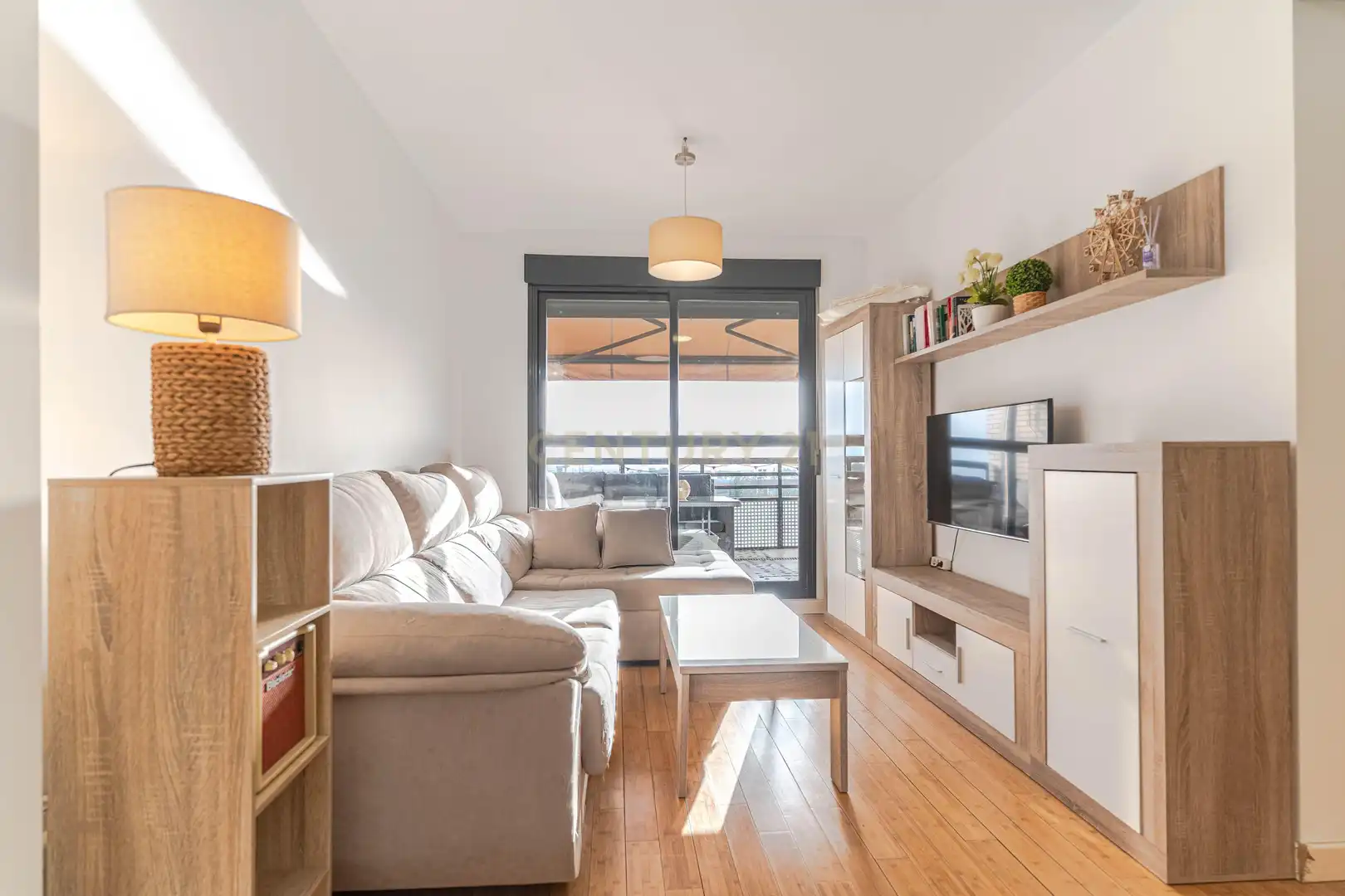 Sala d'estar de Apartament en venda en Granada amb Aire condicionat, Traster i Piscina