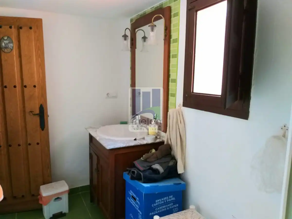 Bathroom of Houses for sale in Arlanzón  with Storage room