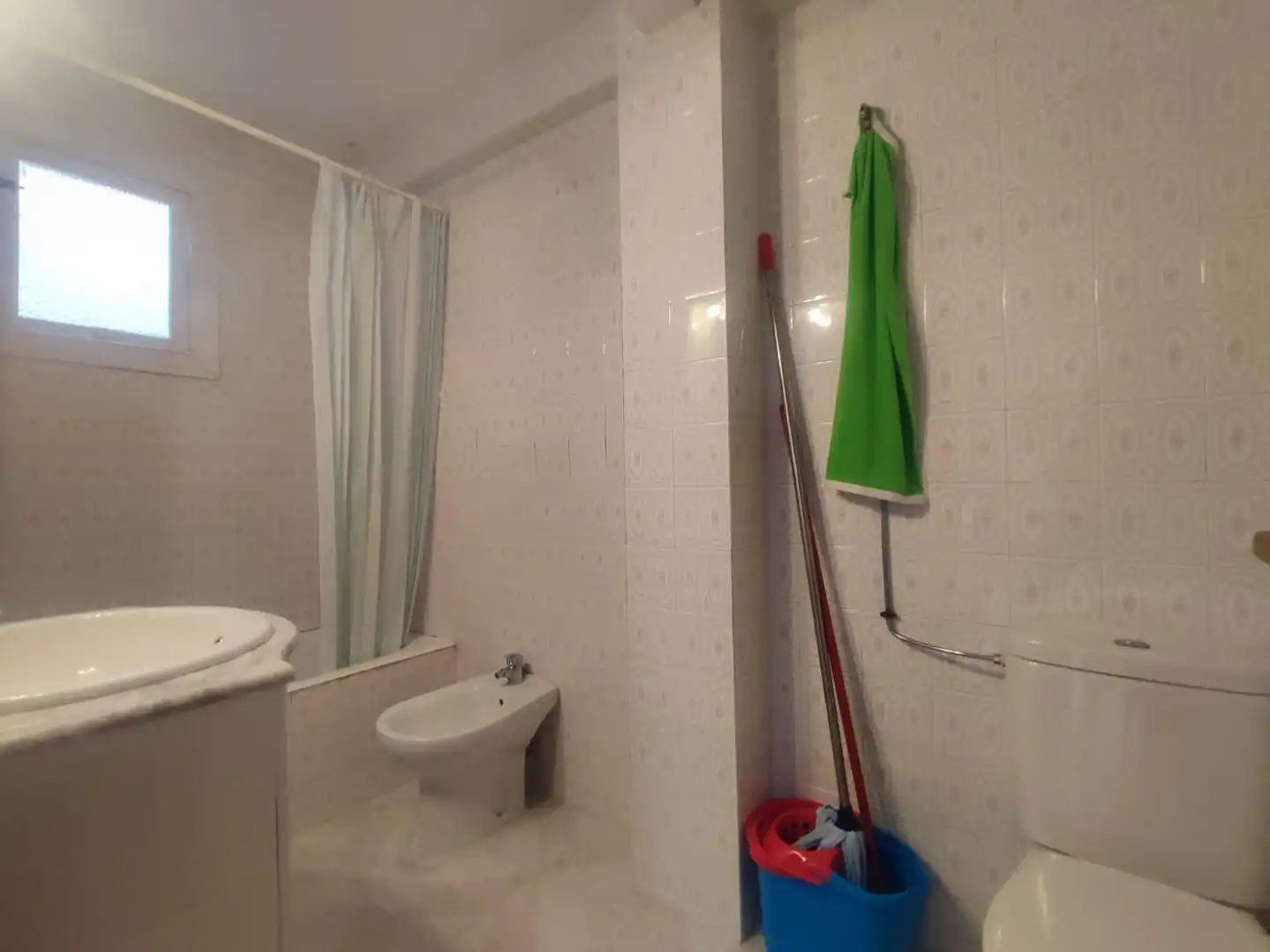 Baño de Apartamento en venta en Guardamar del Segura con Amueblado