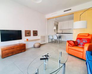 Living room of Attic to rent in  Granada Capital  with Air Conditioner, Heating and Terrace