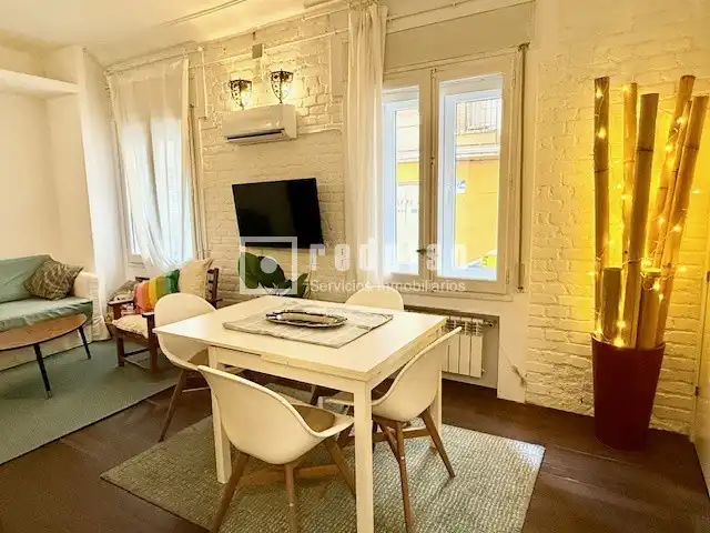 Sala de estar de Piso de alquiler en Madrid con Aire acondicionado, Calefacción y Jardín privado