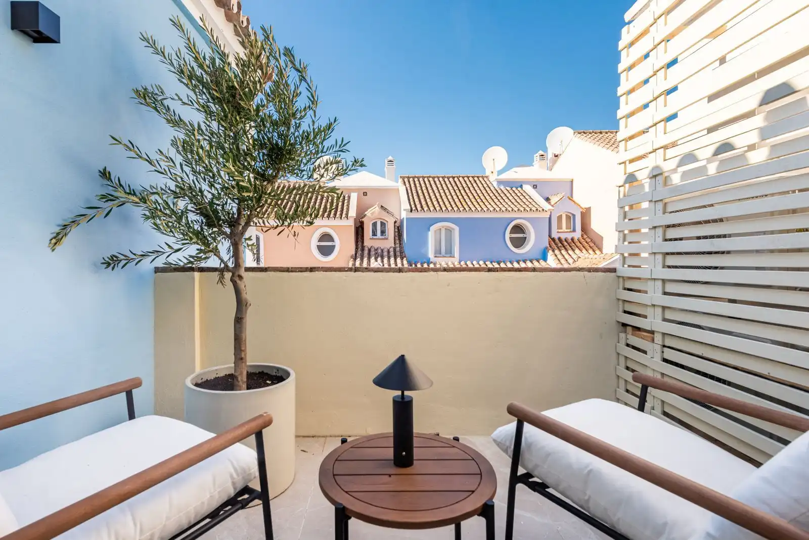 Reihenhaus mit Pool zum Verkauf in Aloha Pueblo 30, imagen 19
