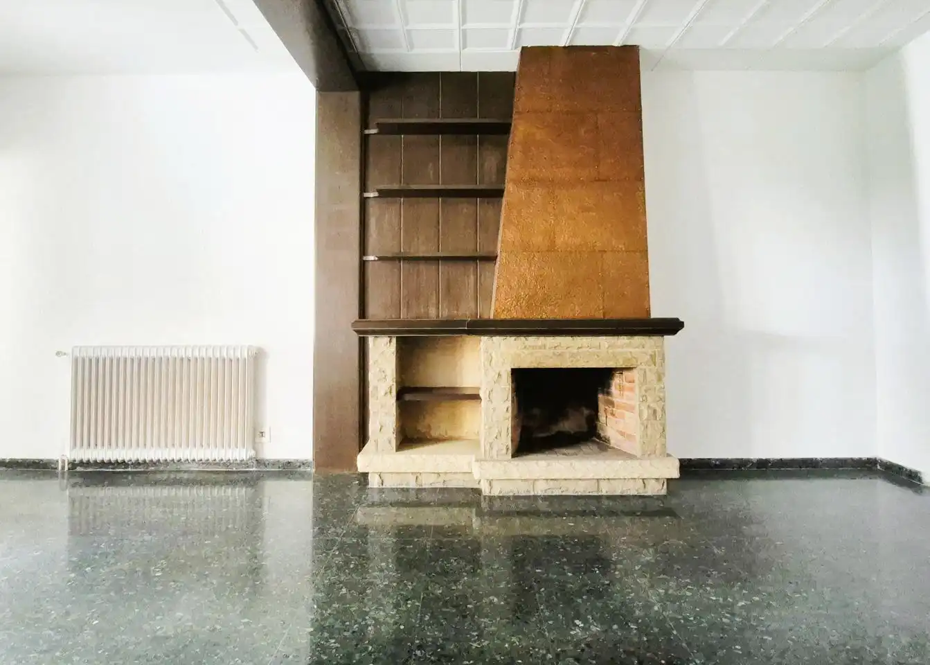 Piso en venta en Terrassa con Calefacción y Balcón