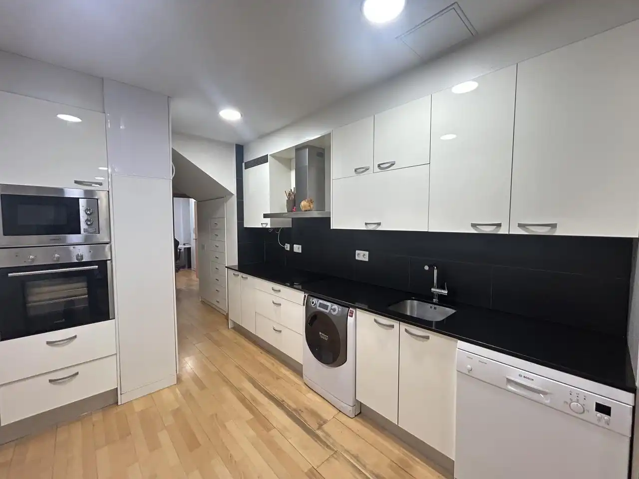 Erdgeschosswohnung mit Aufzug zum Verkauf in Calle Magallón, imagen 3