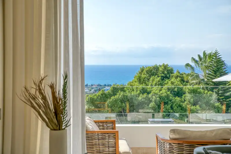 Dormitori de Apartament en venda en Marbella amb Aire condicionat, Calefacció i Jardí privat