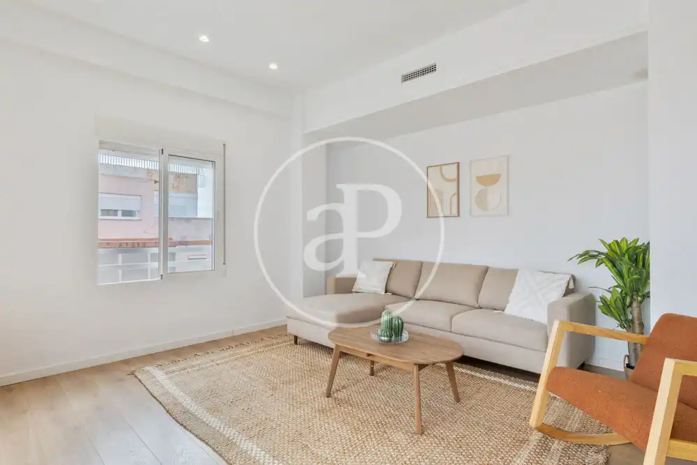 Sala d'estar de Àtic de lloguer en Valencia amb Aire condicionat, Calefacció i Terrassa