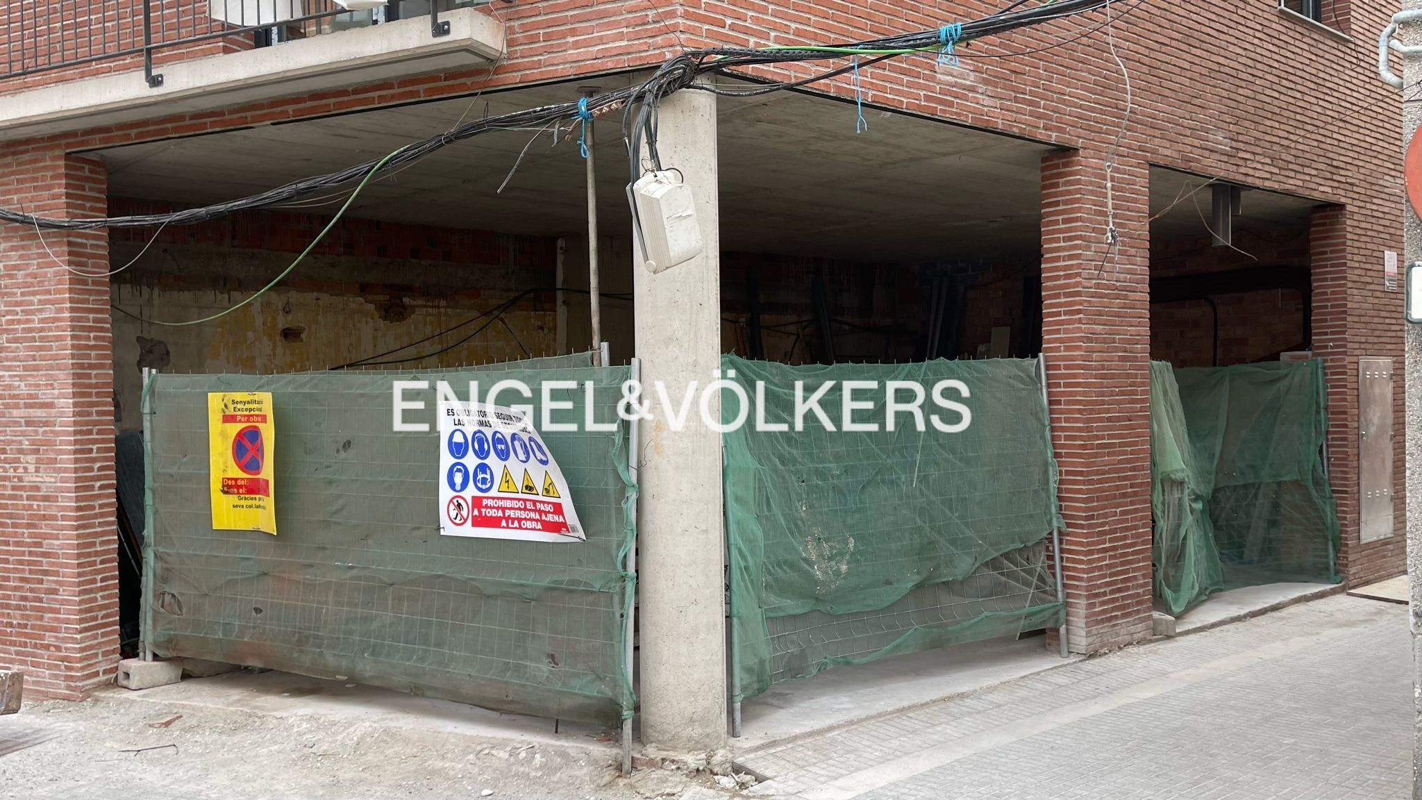 Exterior view of Premises for sale in Terrassa