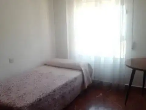 Bedroom of Flat for rent in Granada  with Furnished, Washing machine and Balcony