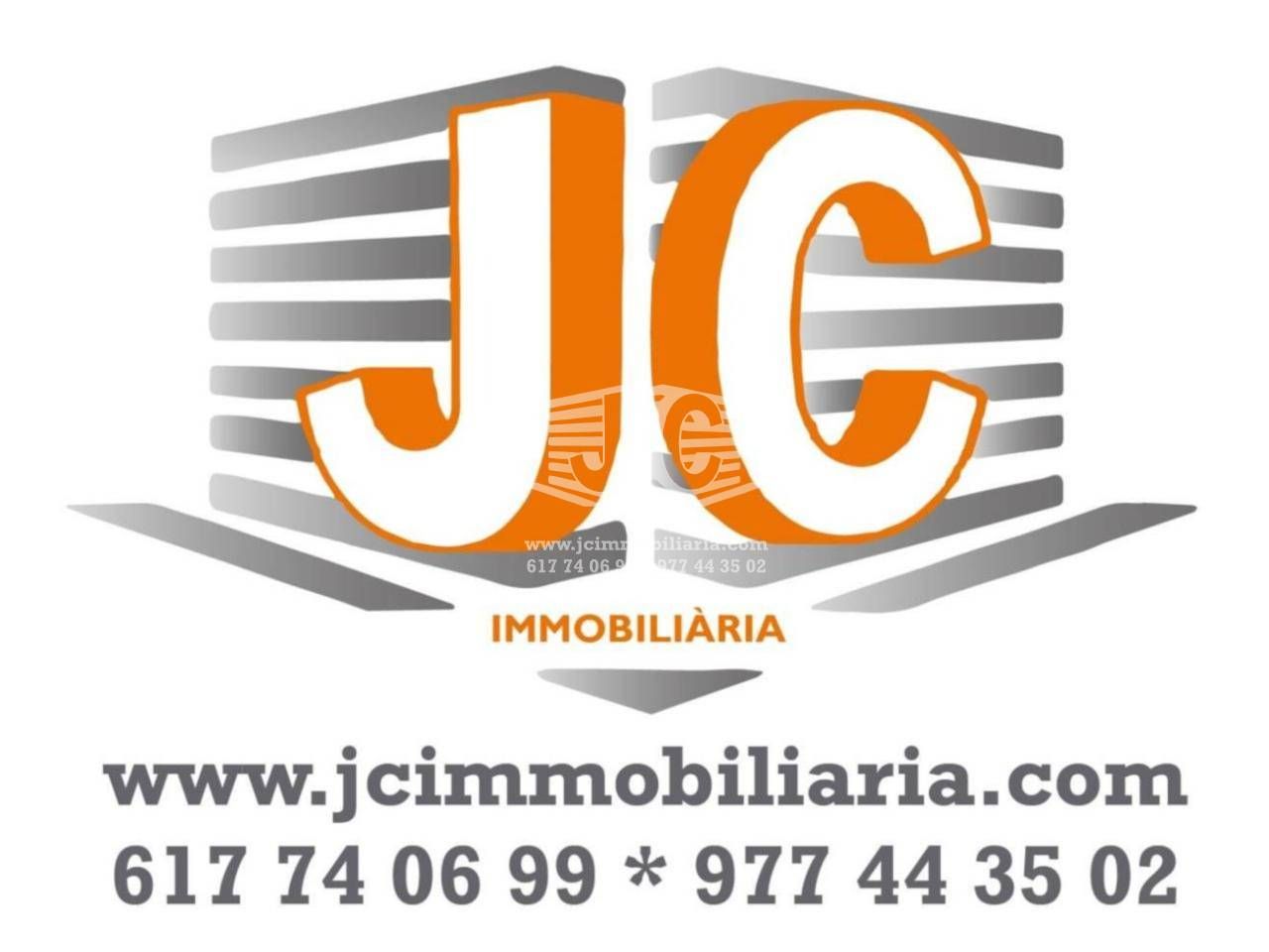 Vista exterior de Garatge de lloguer en Tortosa amb Alarma