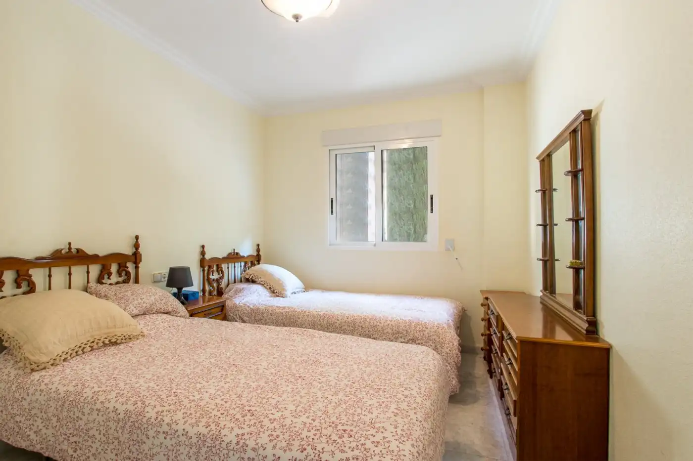 Habitación de Casa o chalet en venta en Murcia con Aire acondicionado, Calefacción y Jardín privado