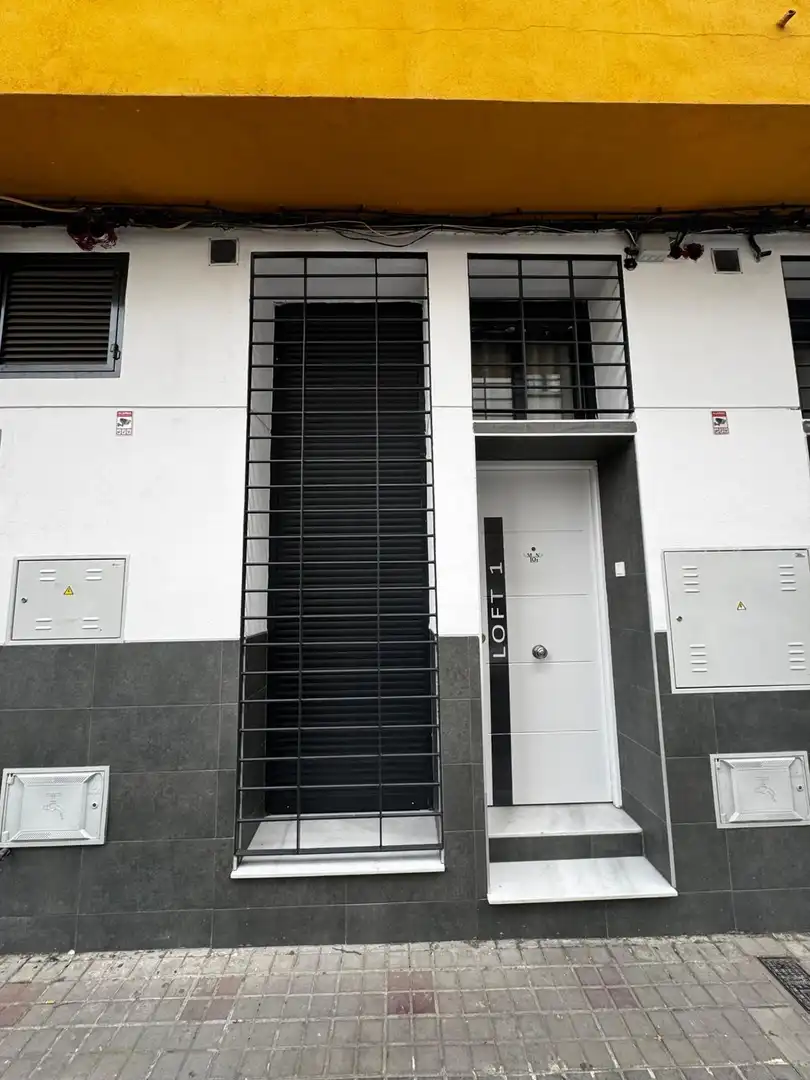 Exterior view of Flat for rent in Córdoba  with Air Conditioner, Heating and Furnished