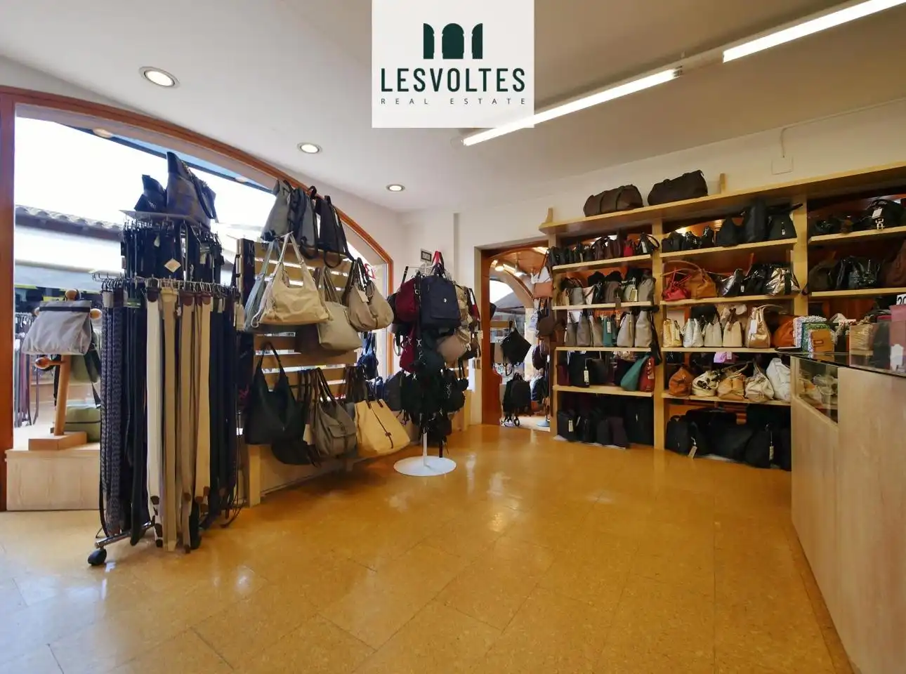 Business premises for sale in Carrer de Pi i Margall, imagen 5