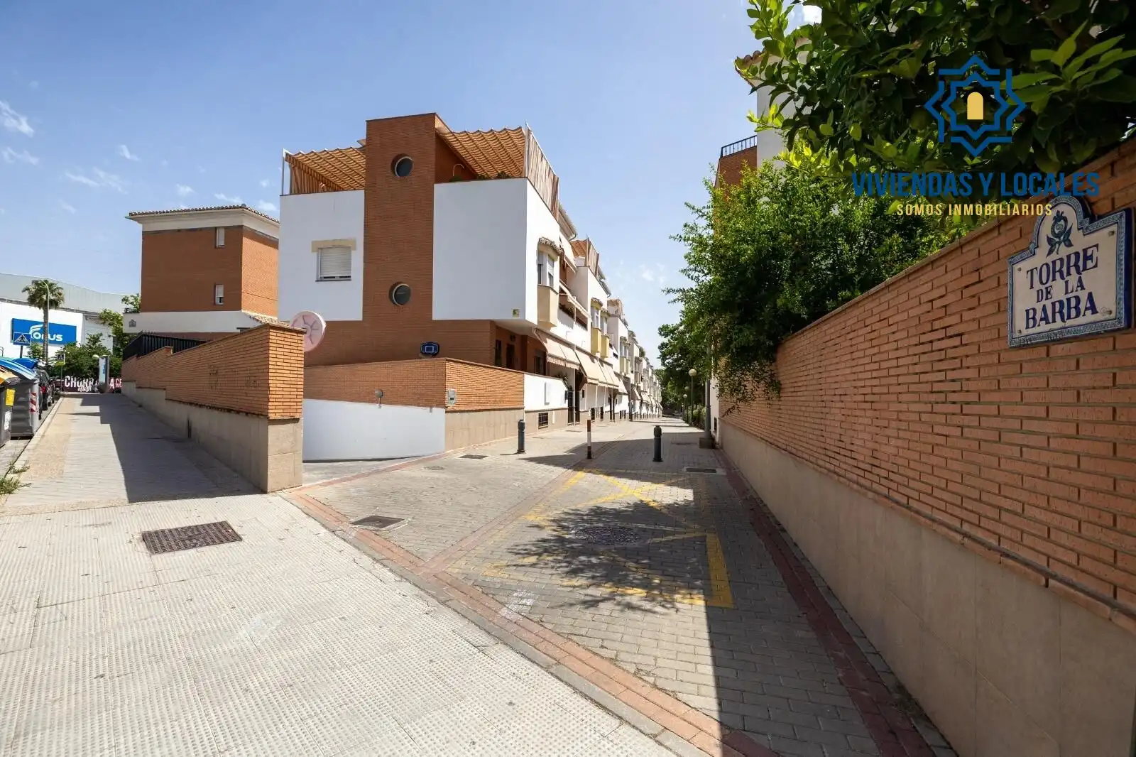 Casa con terraza en venta en Genil, imagen 2