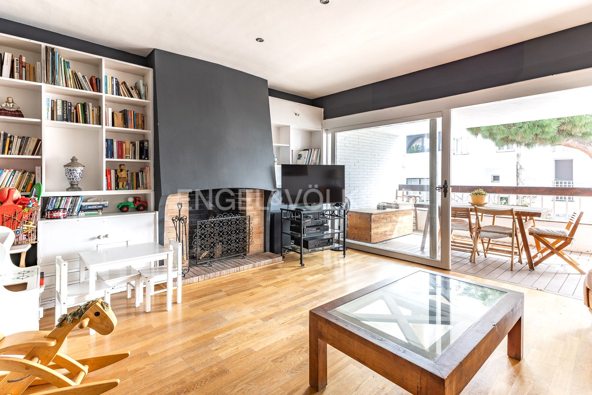 Sala d'estar de Apartament en venda en Caldes d'Estrac amb Aire condicionat, Calefacció i Parquet