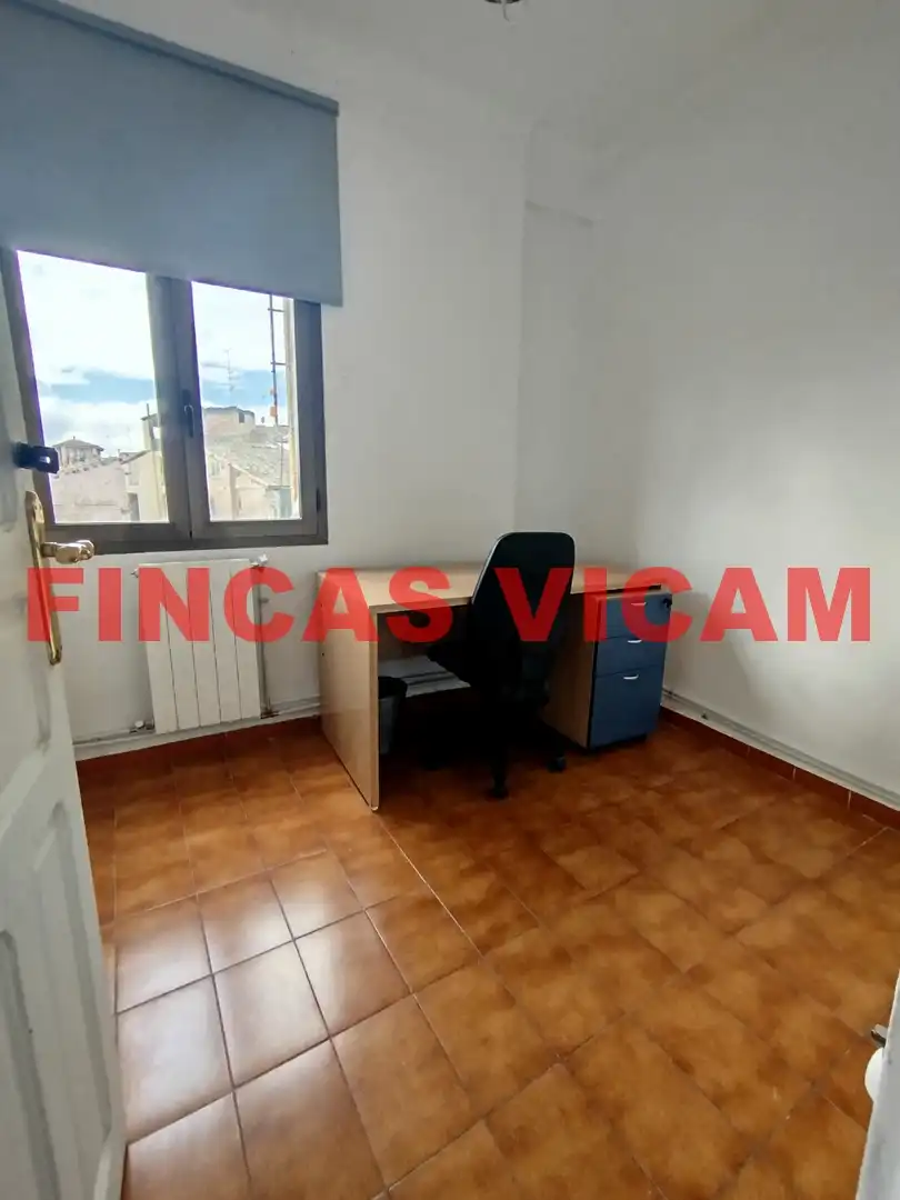 Flat for sale in Huesca  with Heating, Furnished and Oven
