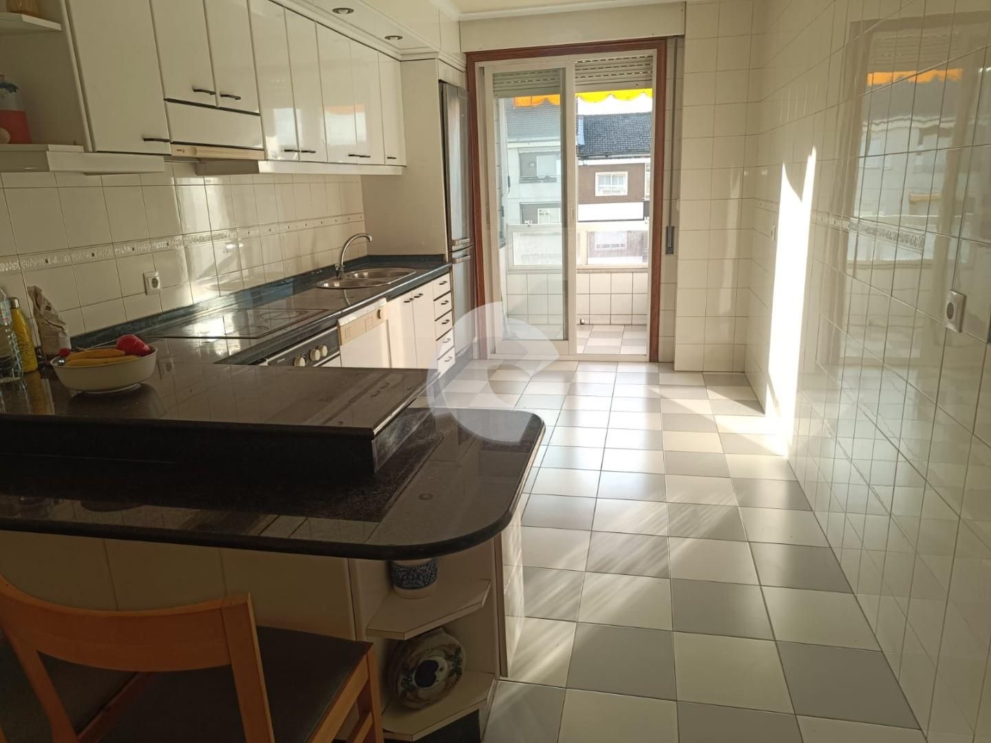 Kitchen of Flat for sale in Ourense Capital 