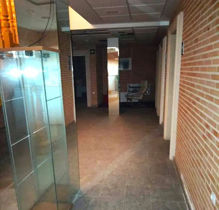 Büro zum Verkauf in Santurde de Rioja