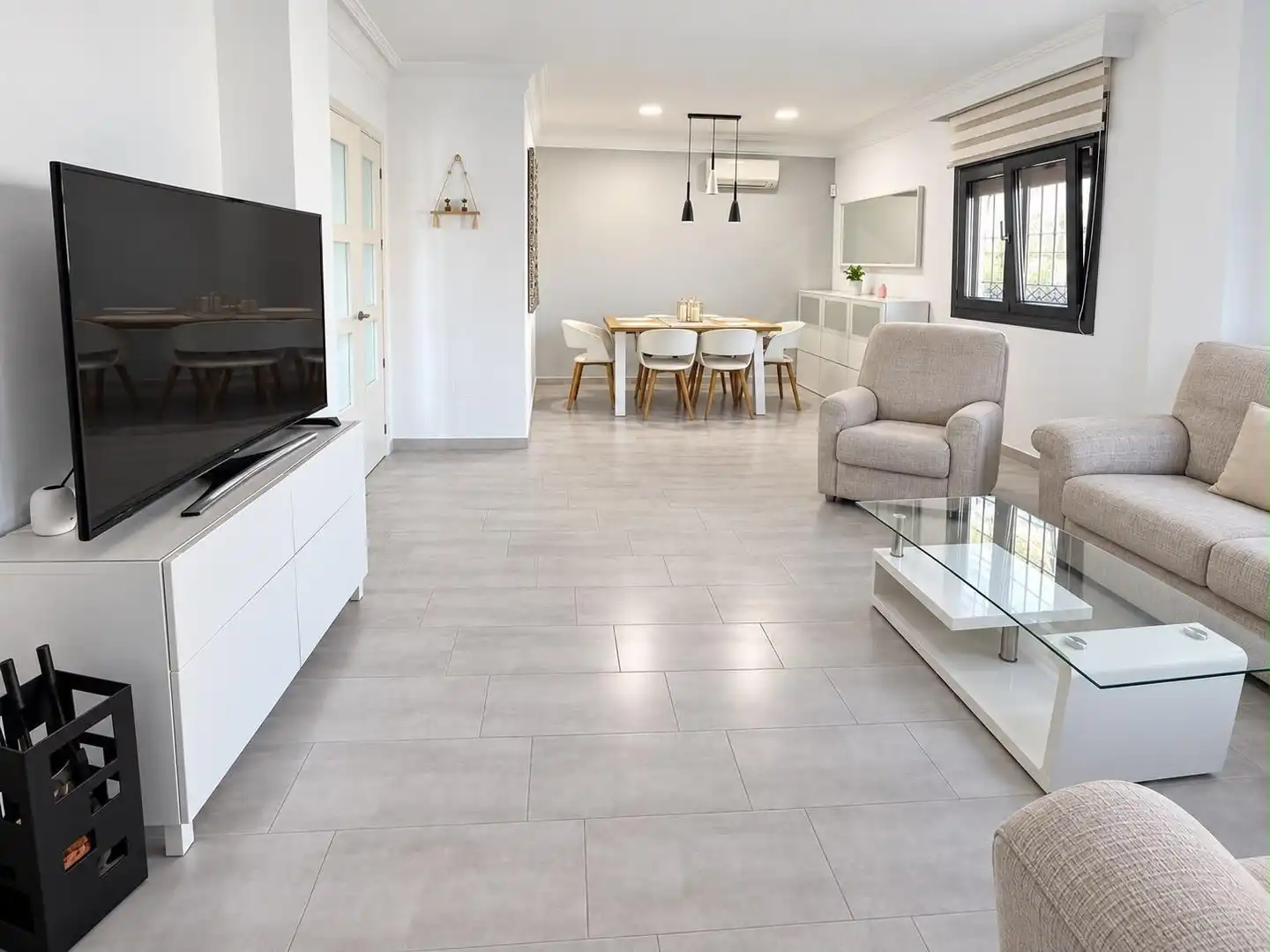 House with pool for sale in El Rinconcillo, imagen 2