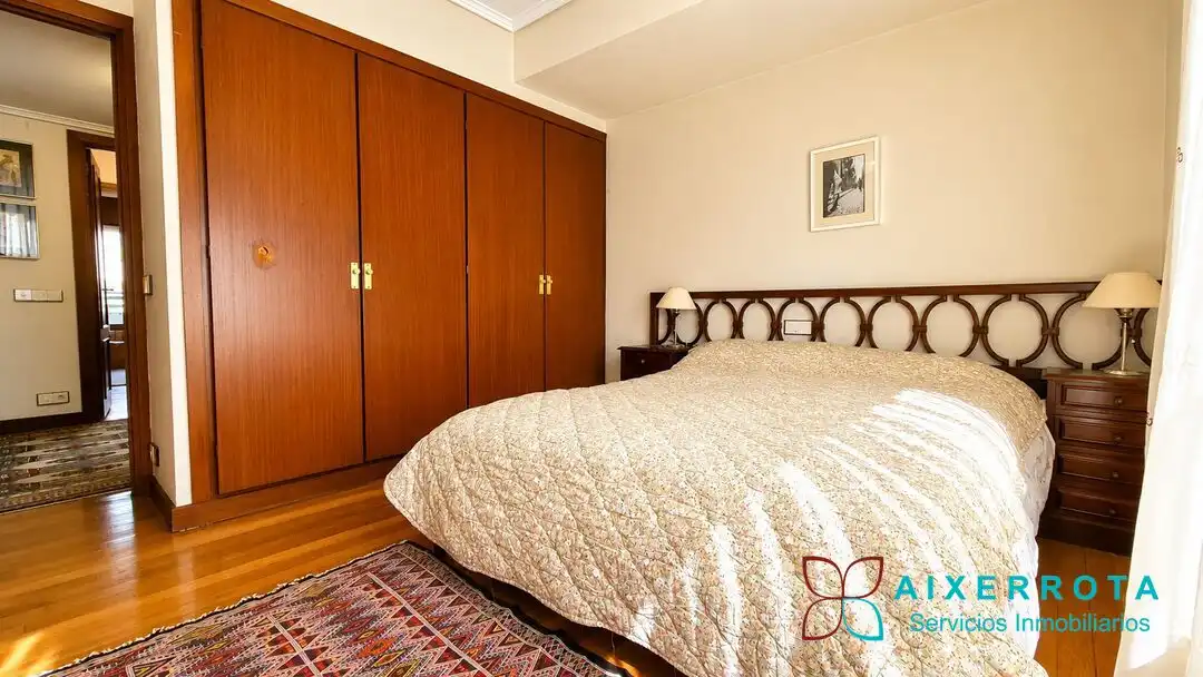 Habitación de Dúplex en venta en Getxo  con Calefacción, Jardín privado y Terraza