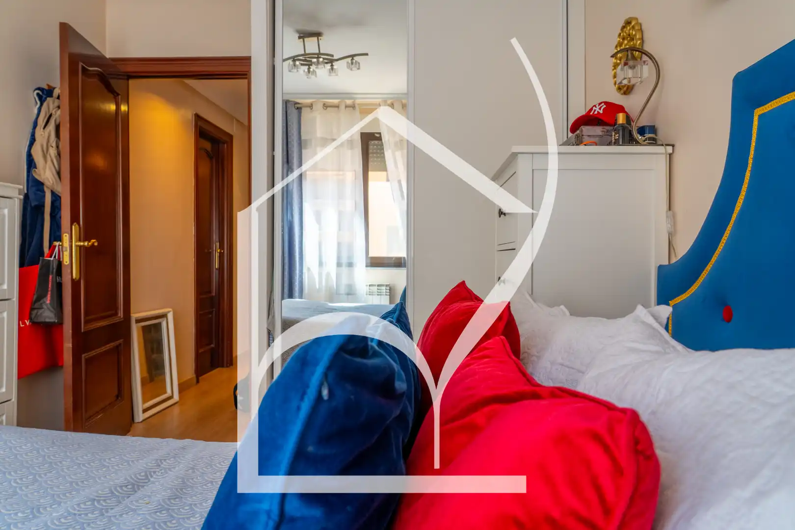 Schlafzimmer von Wohnung zum Verkauf in Salamanca mit Klimaanlage, Heizung und Möbliert