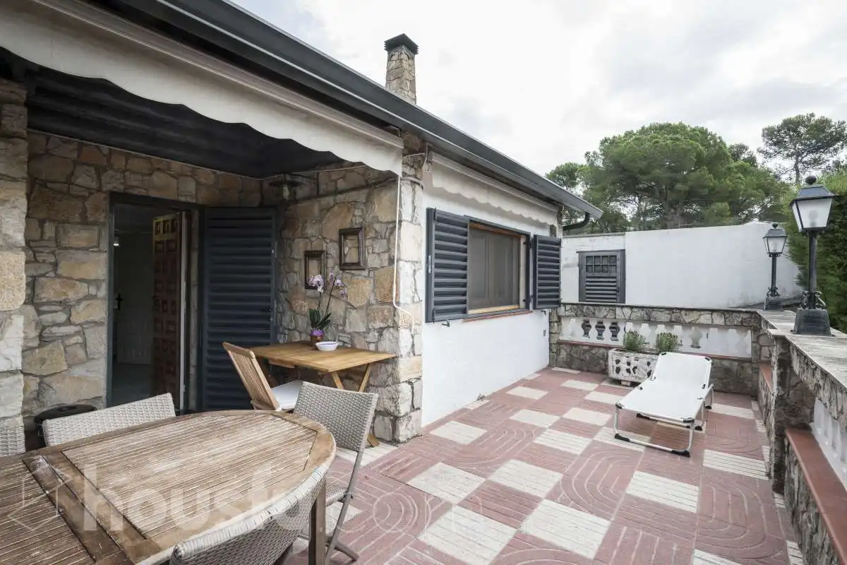 Terrassa de Casa o xalet en venda en Mediona amb Aire condicionat, Calefacció i Jardí privat