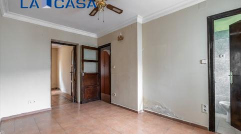 Foto 3 de Piso en venta en Calle del Puerto de la Bonaigua, San Diego,  Madrid Capital