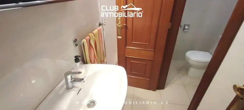 Bany de Pis en venda en Santa Cruz de Tenerife amb Jardí privat, Terrassa i Balcó