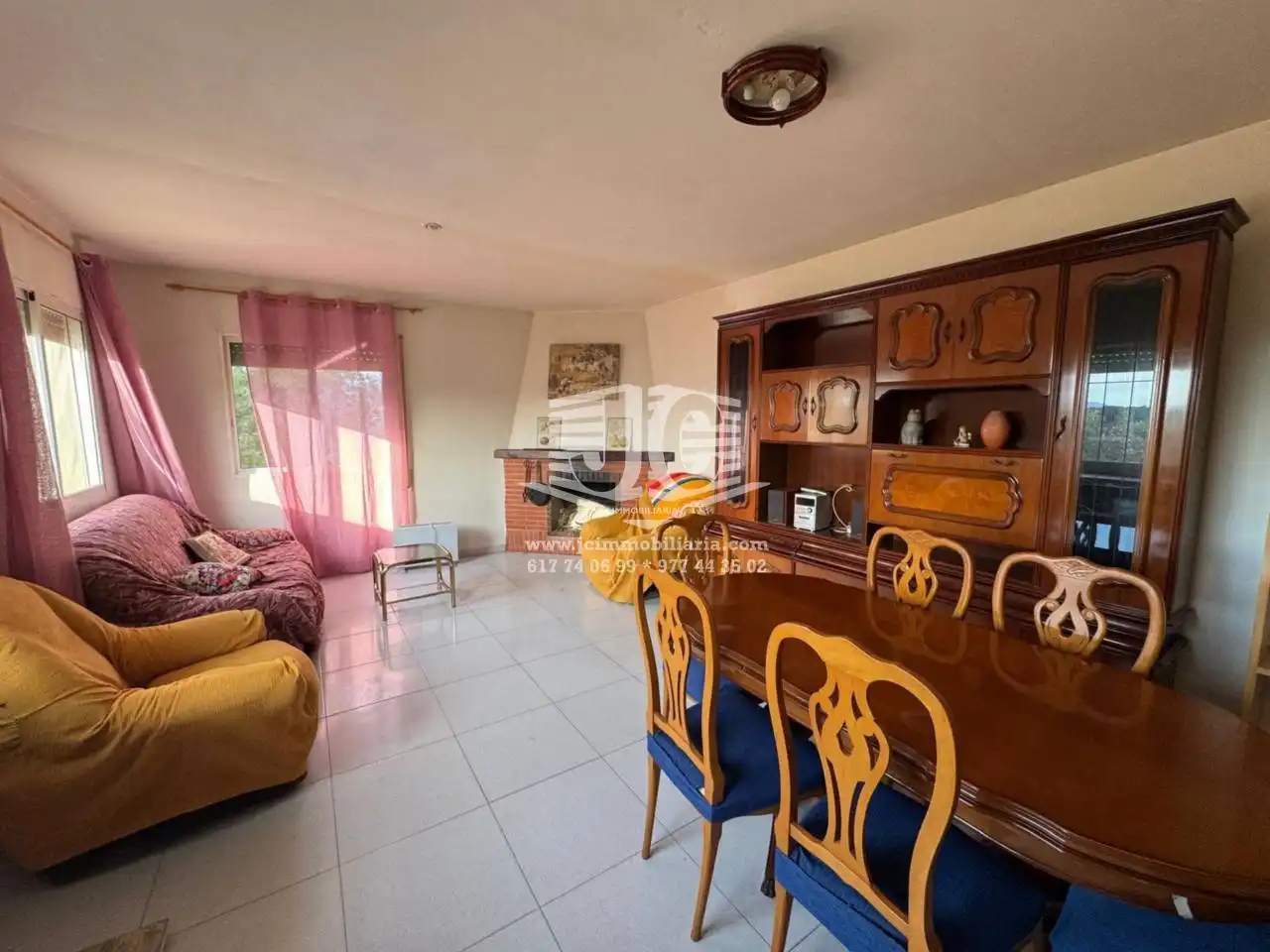 Living room of Houses for sale in Tortosa  with Air Conditioner, Private garden and Terrace