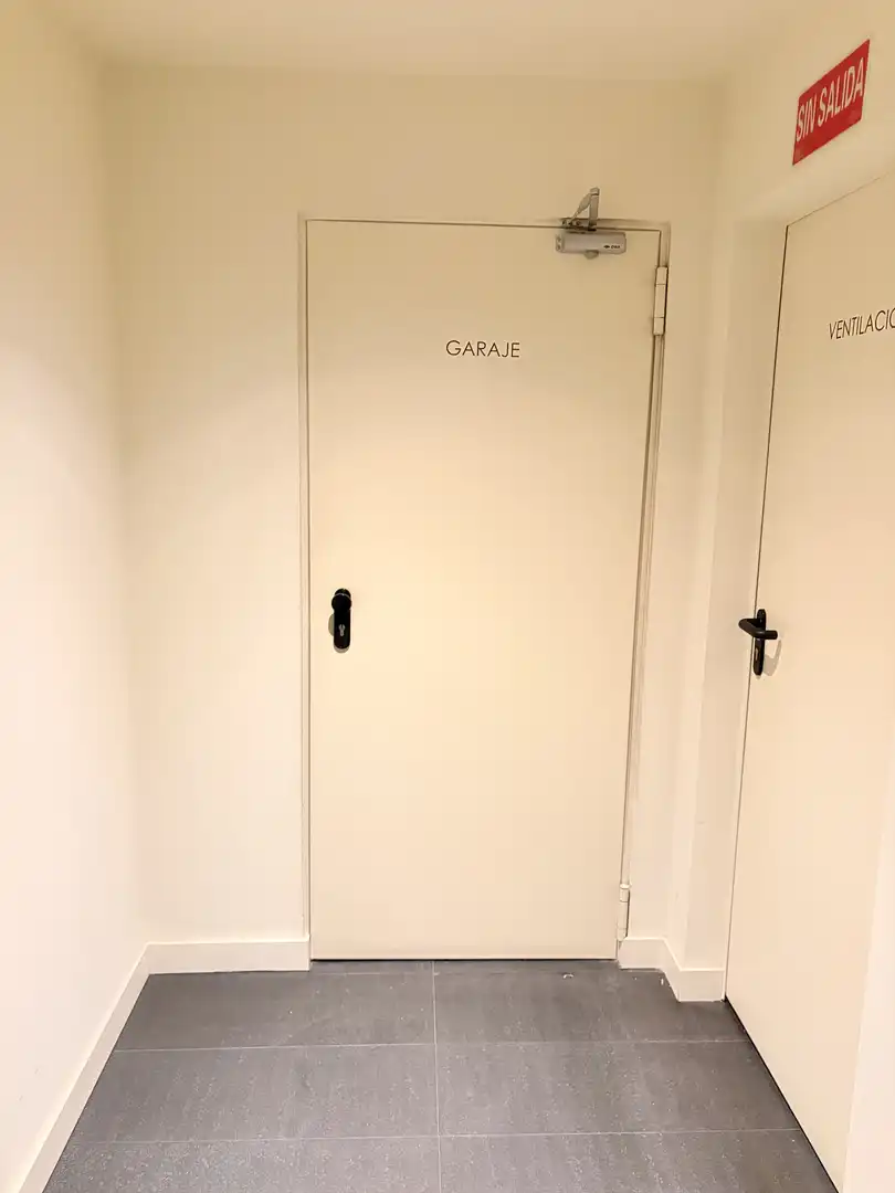 Aparcament de Garatge de lloguer en Madrid
