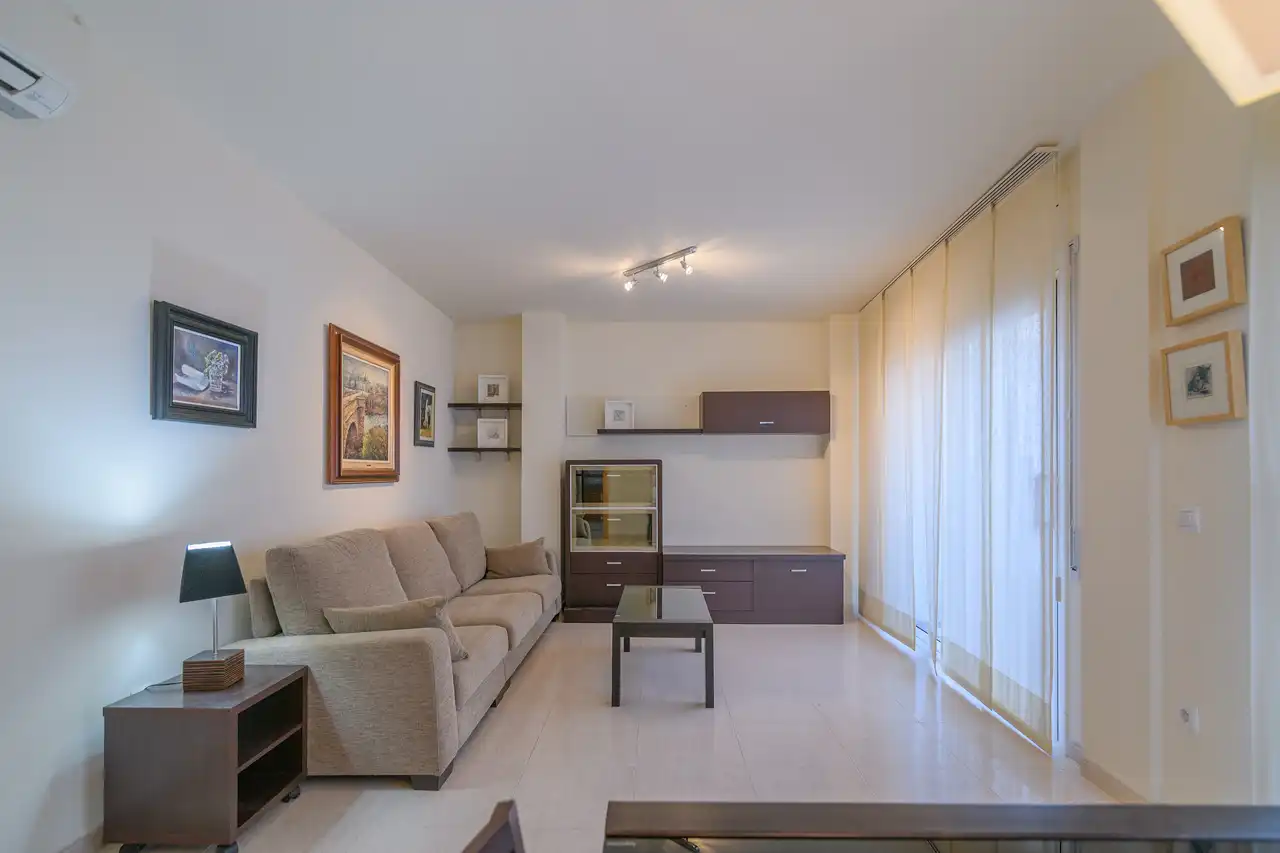 Wohnzimmer von Wohnung zum Verkauf in Tossa de Mar mit Klimaanlage, Heizung und Balkon