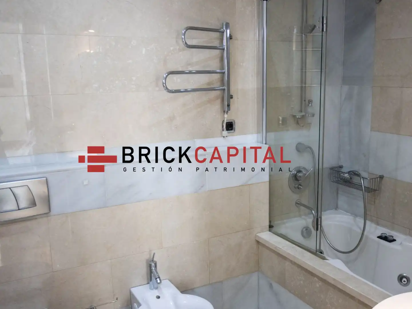 Baño de Piso en venta en Barcelona con Aire acondicionado, Calefacción y Terraza