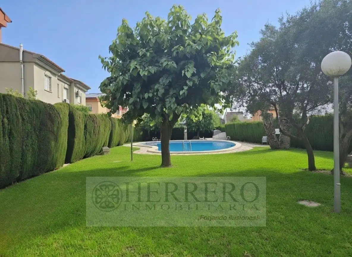 Jardín de Casa adosada en venta en Gandia con Aire acondicionado, Calefacción y Jardín privado